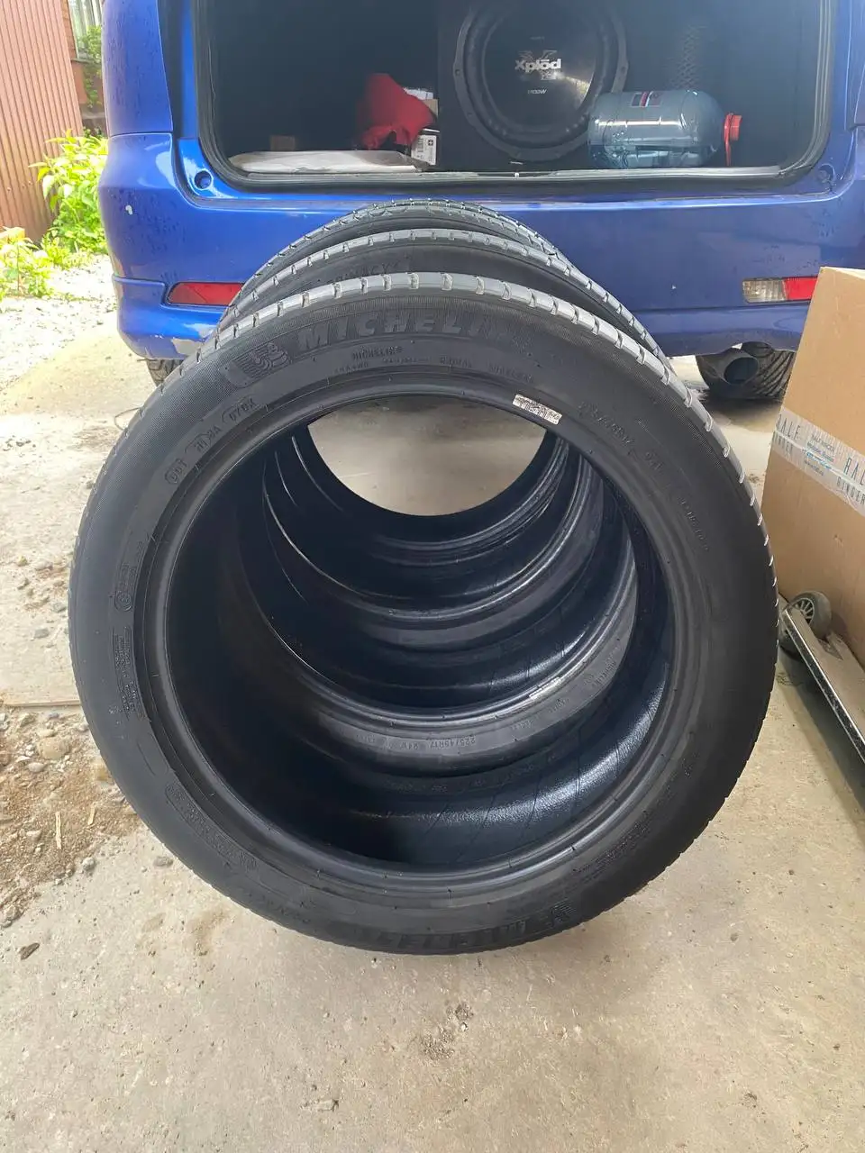 Продам резину два комплекта Goform и Michelin - Шины и диски (Авто) в Иркутск