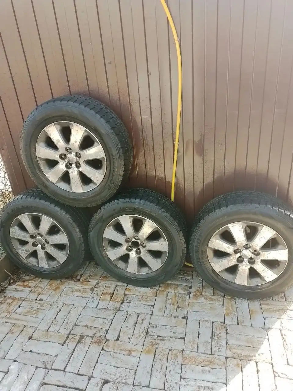 Продажа дисков 5/100 и резины 205/65R15 - Шины и диски (Авто) в Иркутск