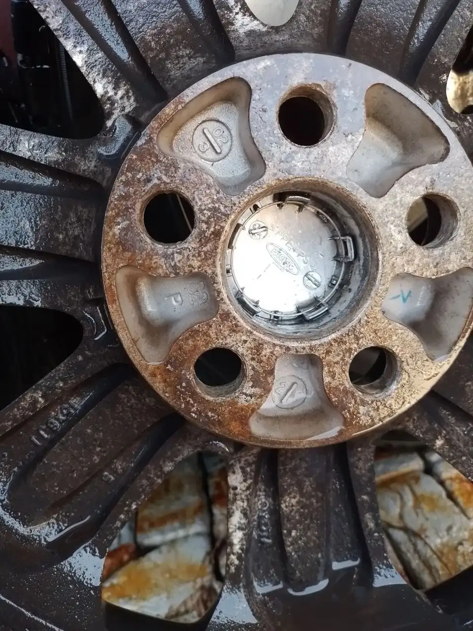 Продажа дисков 5/100 и резины 205/65R15 - Шины и диски (Авто) в Иркутск