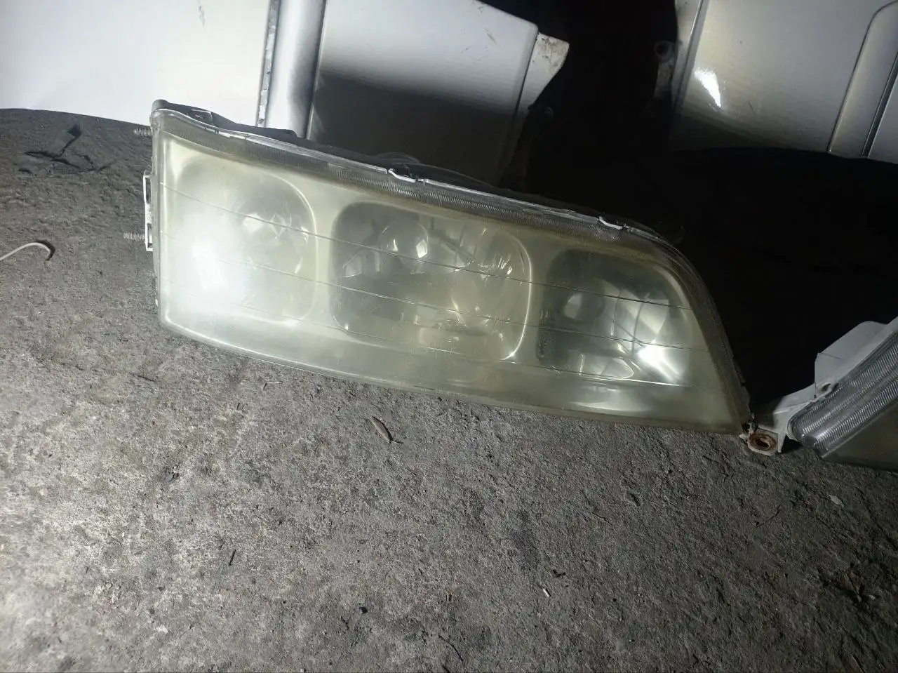 Продам фары Mark 100 3 секции - Автозапчасти (Авто) в Иркутск