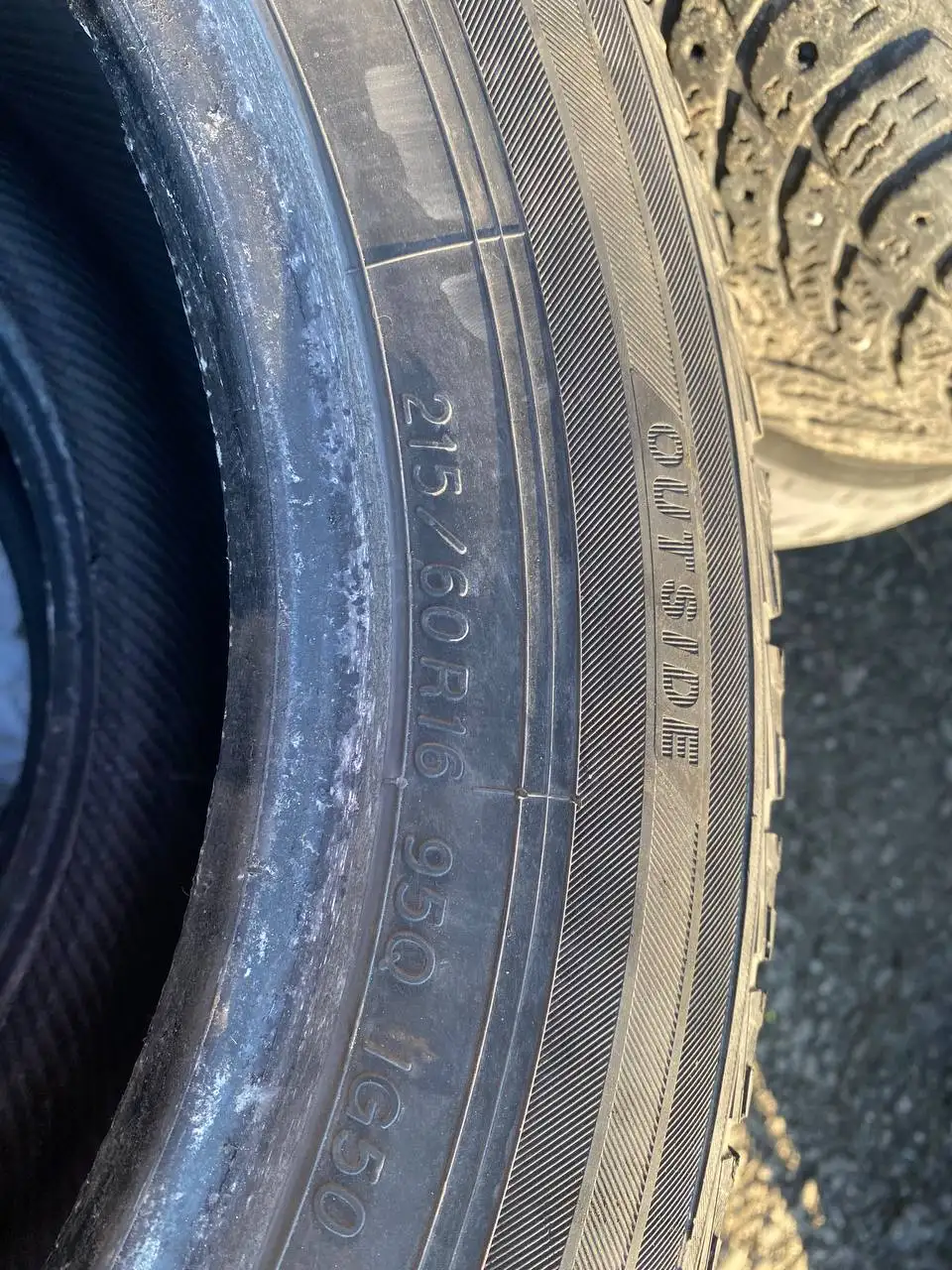 Продам резину Yokohama 215/60/16 - Шины и диски (Авто) в Иркутск