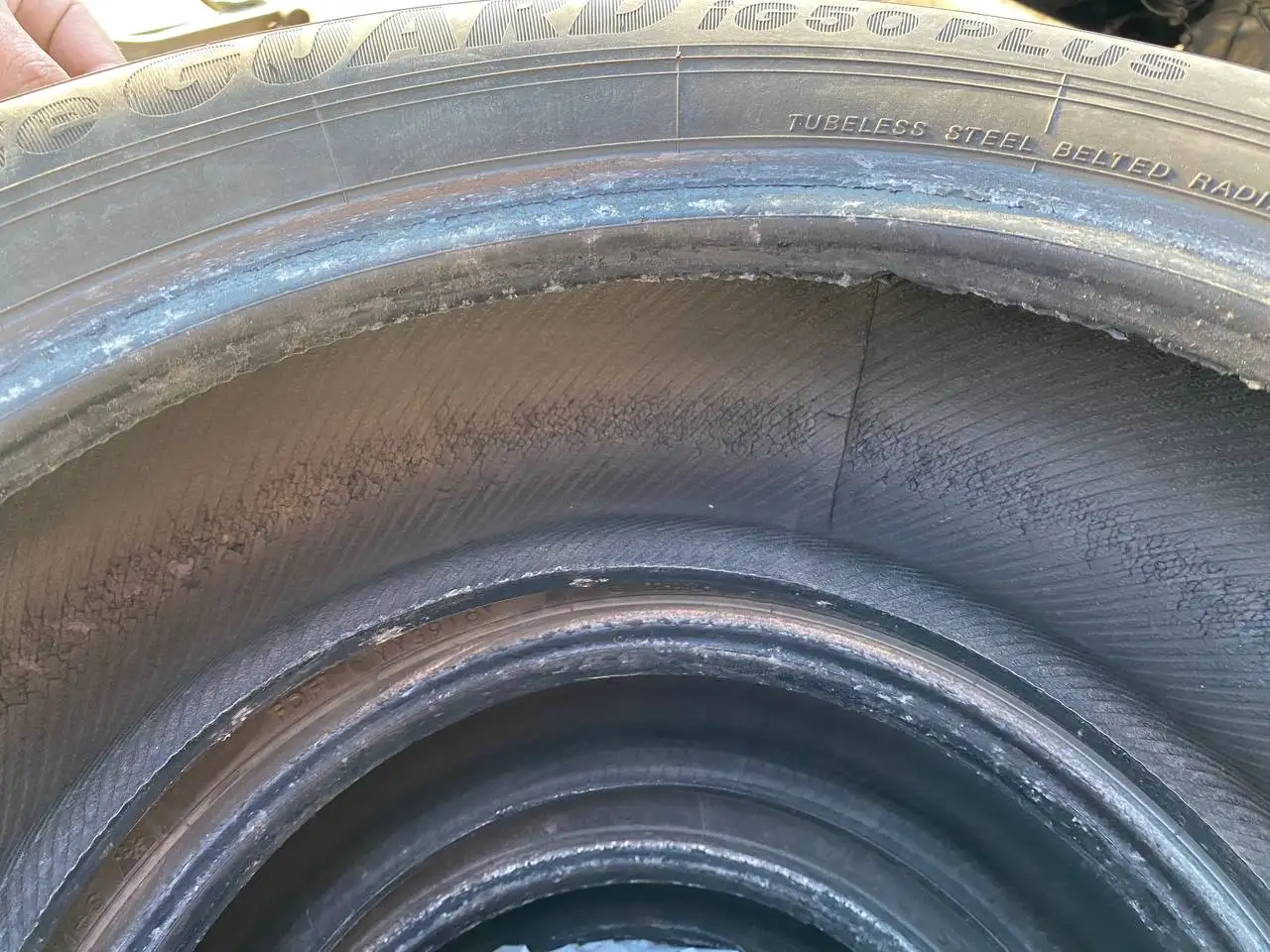 Продам резину Yokohama 215/60/16 - Шины и диски (Авто) в Иркутск
