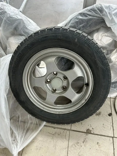 Продам комплект зимних колес 195/65R15 - Внедорожники в Иркутск