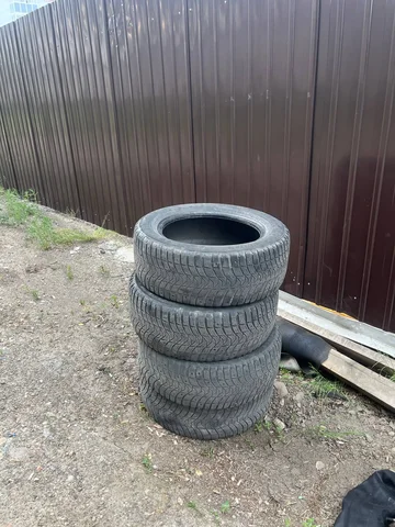 Michelin 215/55 R16 1000р - Chevrolet (Chery) S21 в Иркутск