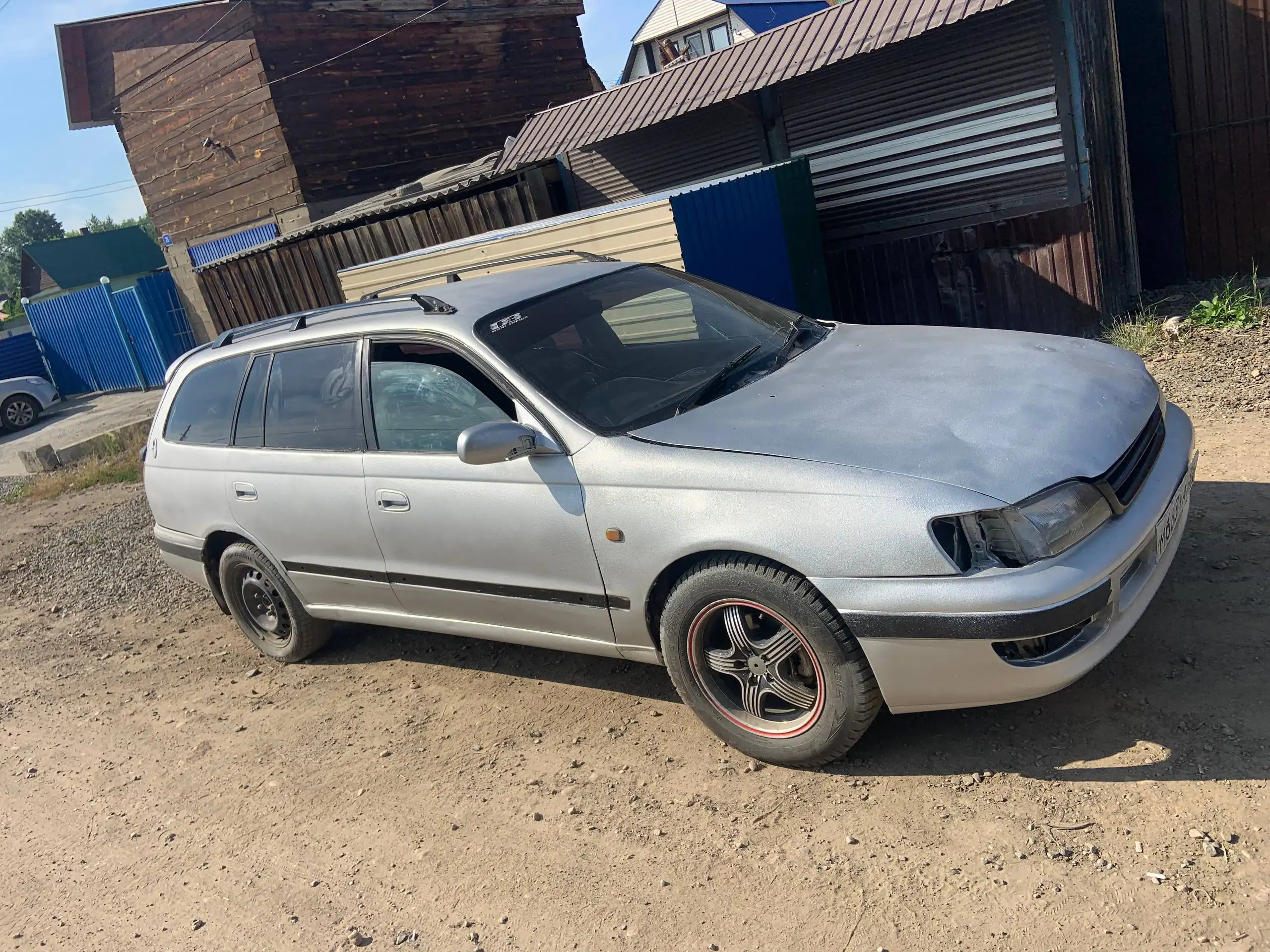 Toyota Cresta 130 кМ/ч на ходу с черным дымом - Авто в Иркутск