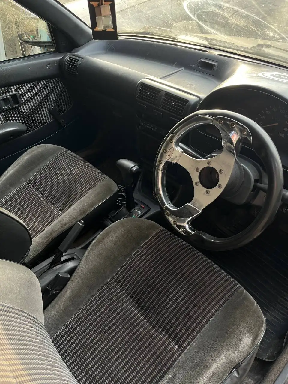 Продам Toyota Starlet четырехдверку - Легковые автомобили (Авто) в Усолье-Сибирское