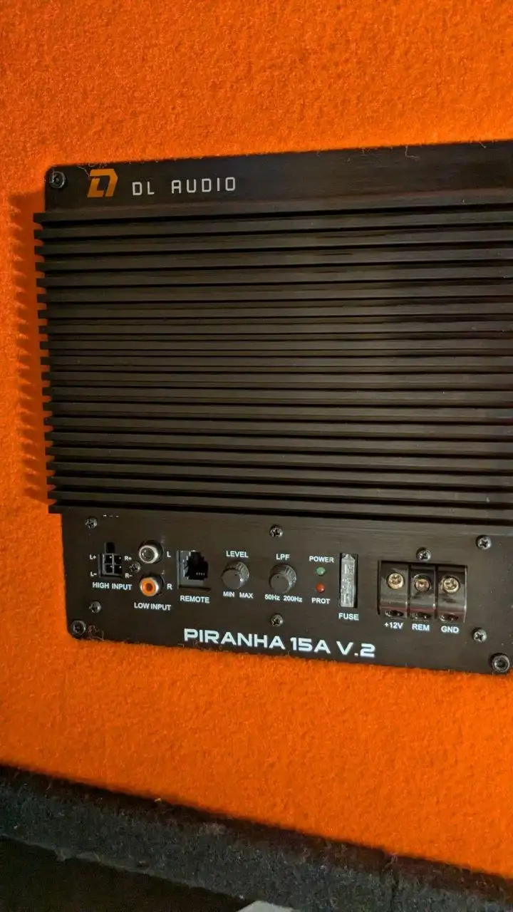 Продам активный сабвуфер Piranha 15a v2 - Автомагнитолы и акустика (Авто) в Иркутск
