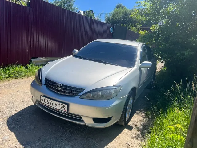 Toyota Camry 2005 года (американка) - Колёсные диски в Иркутск