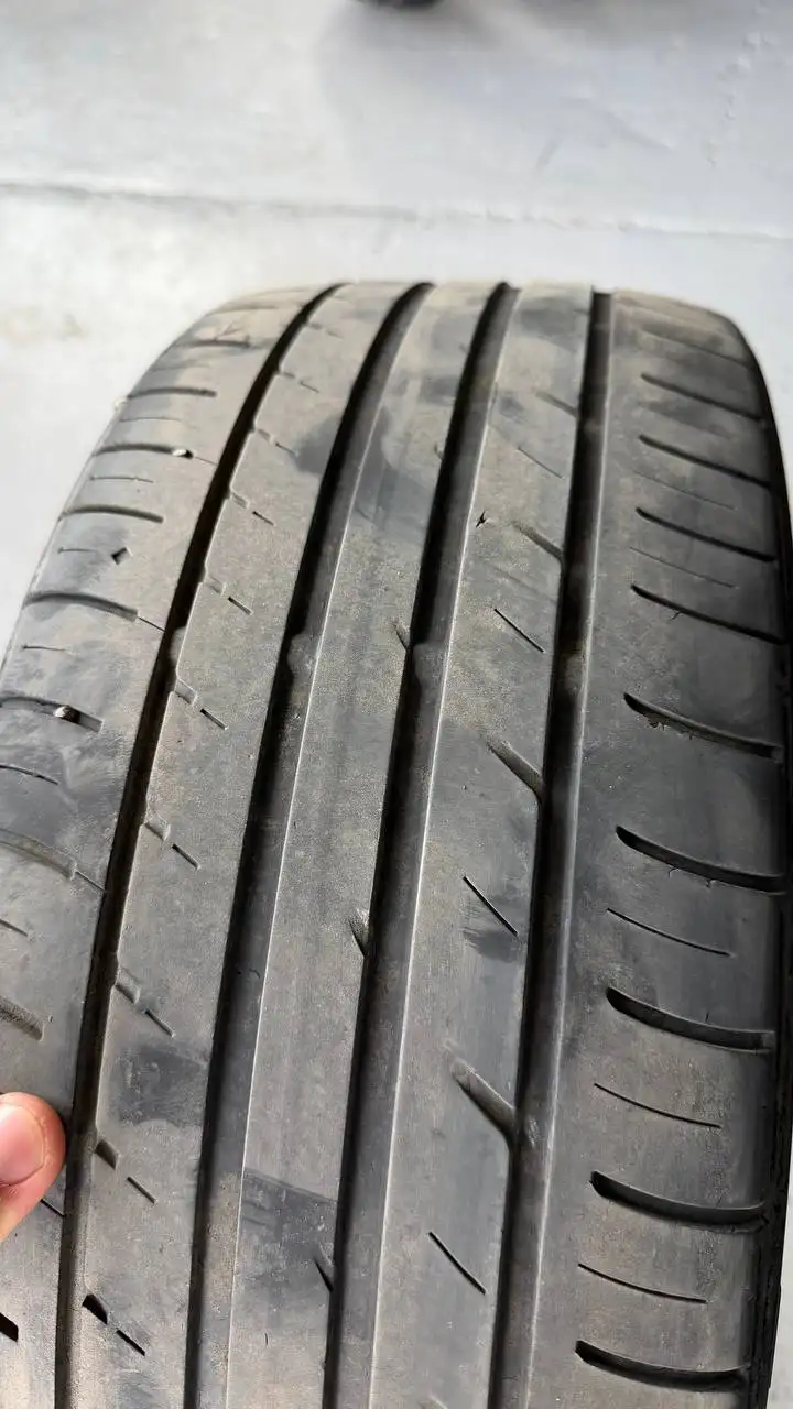 Шины R18 225/40 на докатку - Шины и диски (Авто) в Иркутск