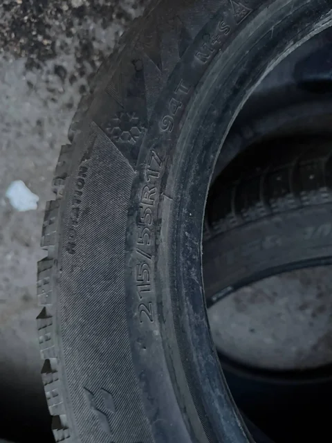Продам зимнюю шипованную резину 215/55 R17 - Запчасти на разбор в Иркутск