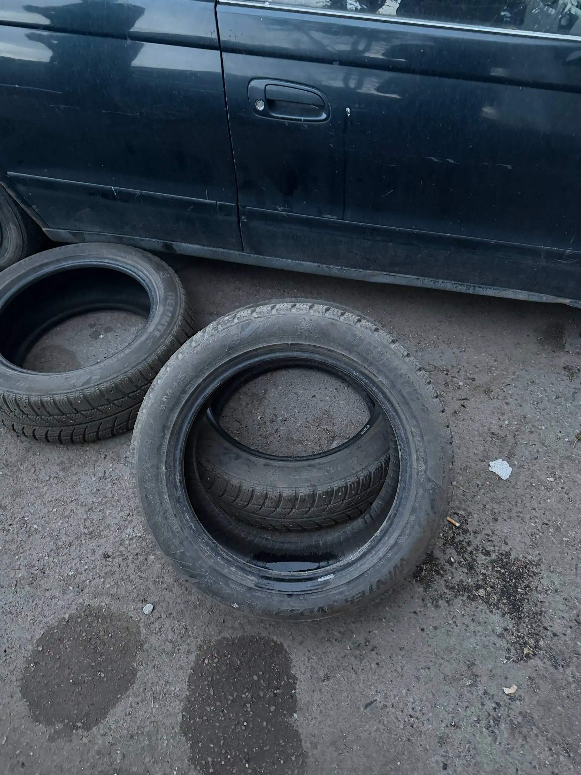 Продам зимнюю шипованную резину 215/55 R17 - Шины и диски (Авто) в Иркутск