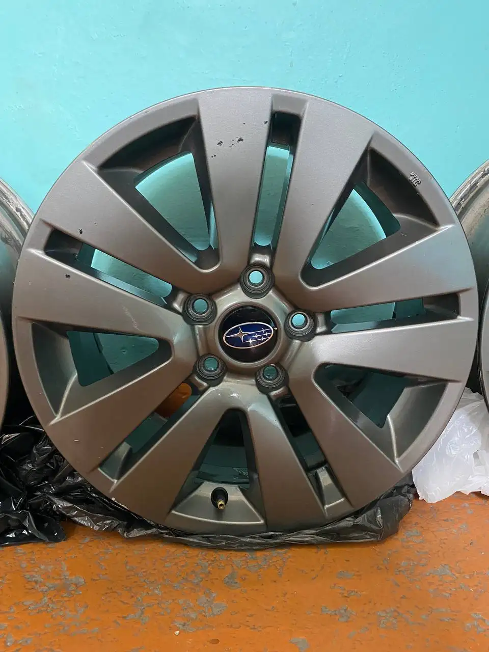 Диски Subaru 17*7j 55 вылет в отличном состоянии - Колёсные диски (Запчасти) в Иркутск