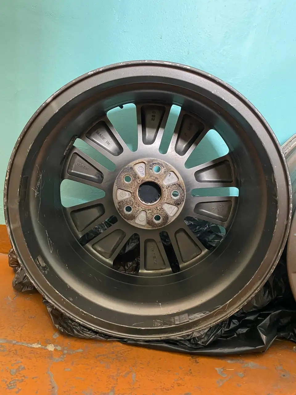 Диски Subaru 17*7j 55 вылет в отличном состоянии - Колёсные диски (Запчасти) в Иркутск