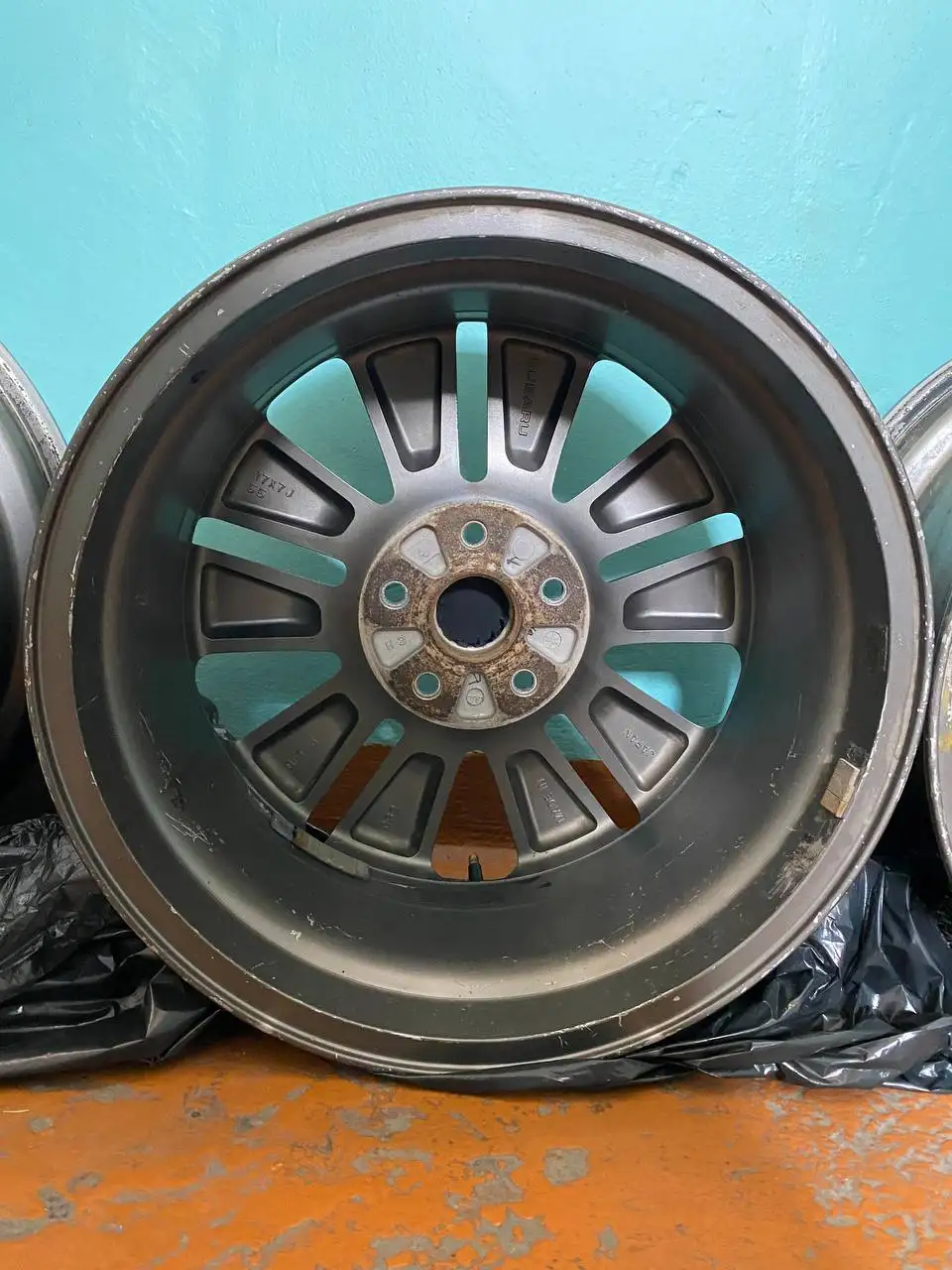 Диски Subaru 17*7j 55 вылет в отличном состоянии - Колёсные диски (Запчасти) в Иркутск