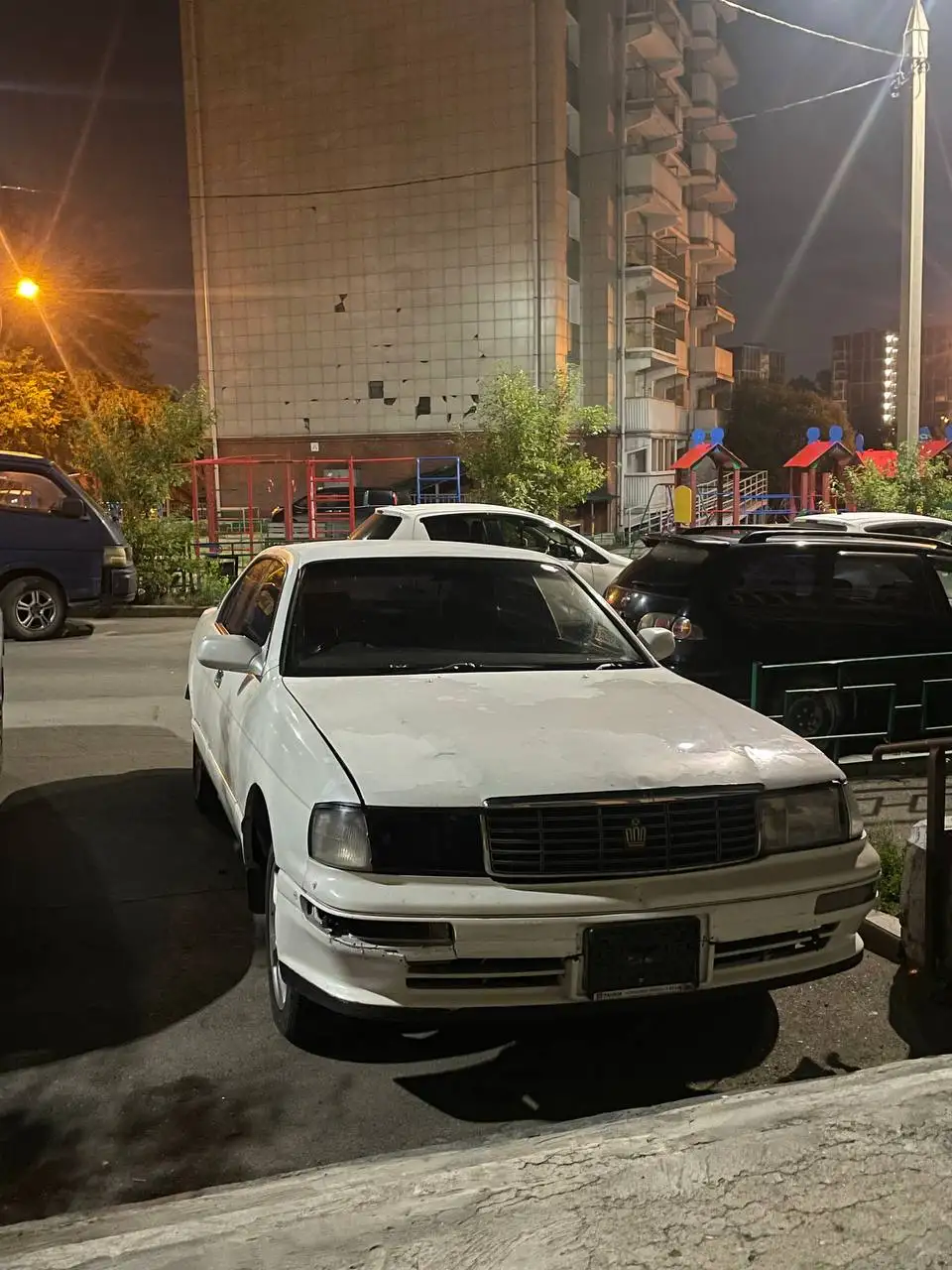 Корона (Toyota Crown S180) на бодром ходу - Toyota Crown (Авто) в Иркутск