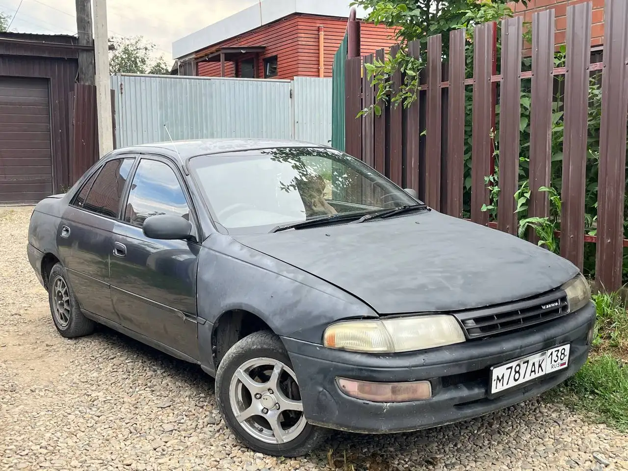 Тойота Карина 1993 г.в. - Легковой автомобиль (Авто) в Иркутск