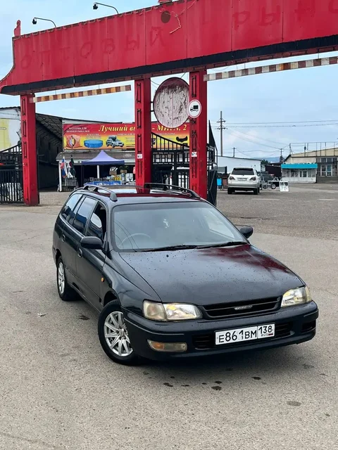 Toyota Caldina в хорошем состоянии - Автомагнитолы в Иркутск