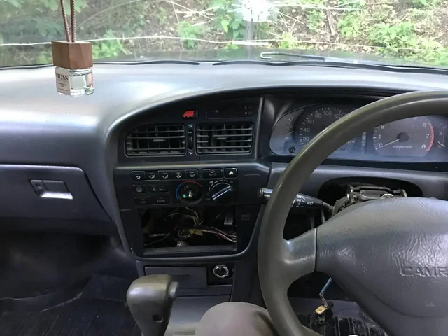 Продам Toyota Camry 1993 - Автомагнитолы в Иркутск
