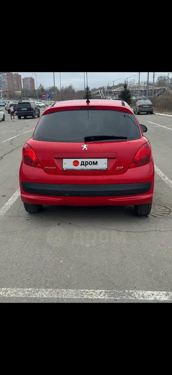 Peugeot 207 2009 года, 1.4 робот - Легковые автомобили (Авто) в Иркутск