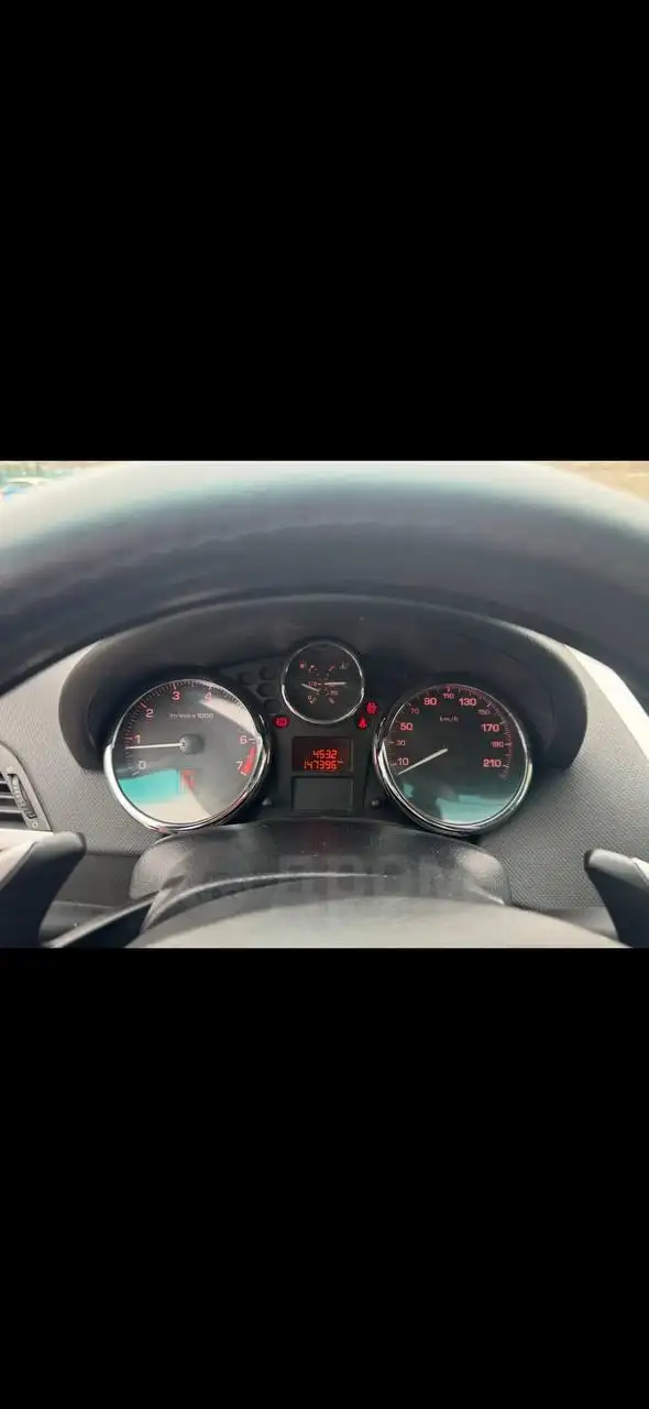 Peugeot 207 2009 года, 1.4 робот - Легковые автомобили (Авто) в Иркутск