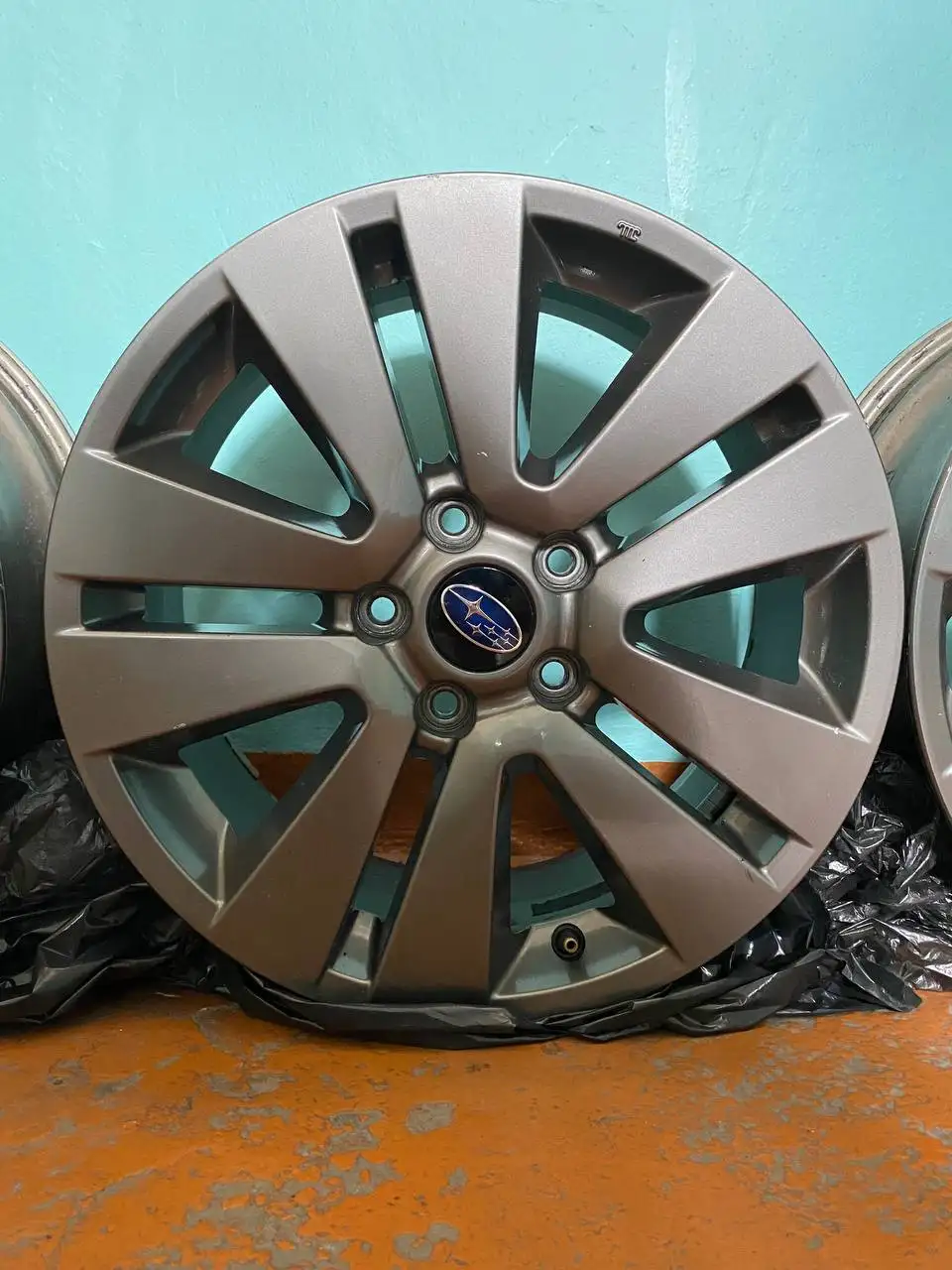 Продам диски Subaru Levorg 5x114 17x7J ET55 - Диски (Авто) в Иркутск