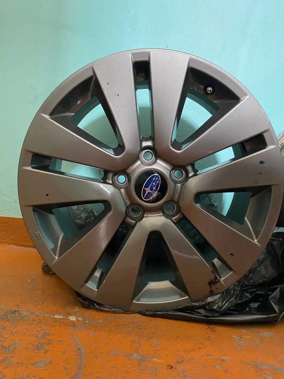 Продам диски Subaru Levorg 5x114 17x7J ET55 - Диски (Авто) в Иркутск