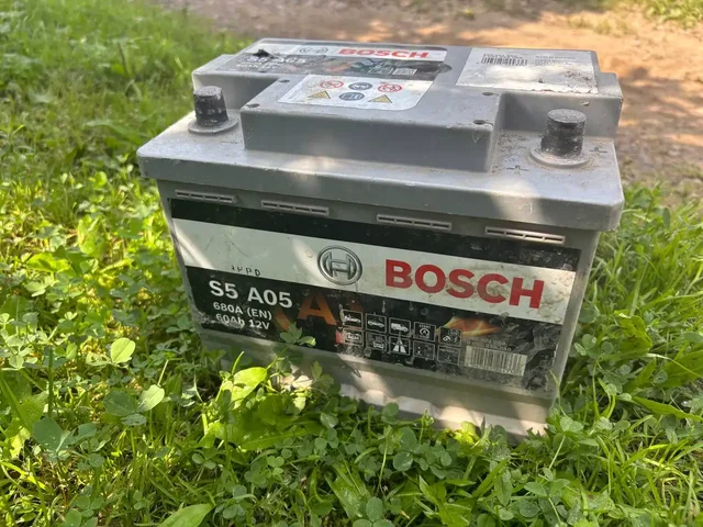 Продам аккумулятор Bosch S5 AGM - Скутеры и мототехника в Иркутск
