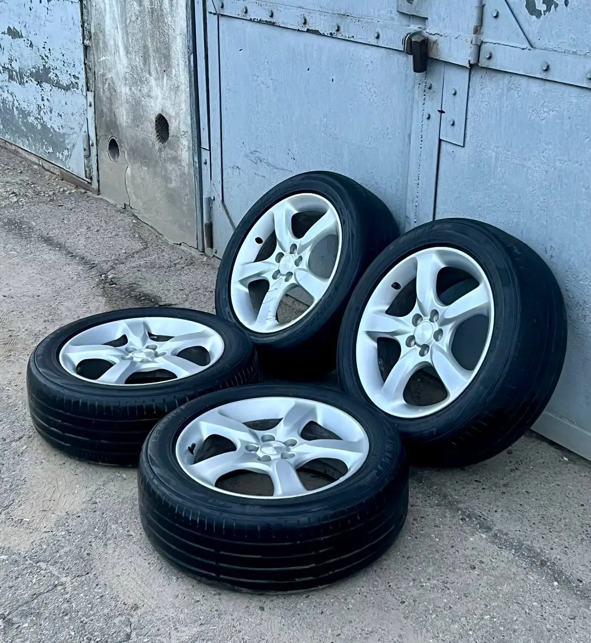 Продам комплект колёс R17 5*100 с летней резиной - Шины и диски (Авто) в Иркутск