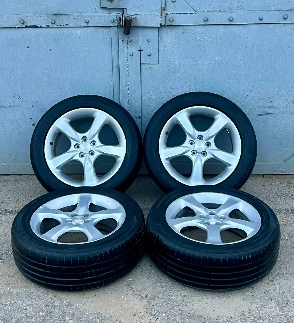 Продам комплект колёс R17 5*100 с летней резиной - Шины и диски (Авто) в Иркутск