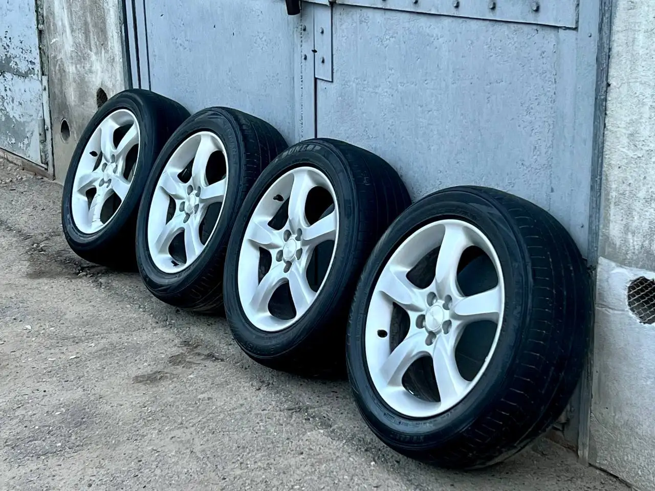 Продам комплект колёс R17 5*100 с летней резиной - Шины и диски (Авто) в Иркутск