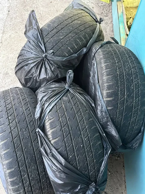 Шины 235/65 R17 на докат 1 сезон - Топливная система в Иркутск