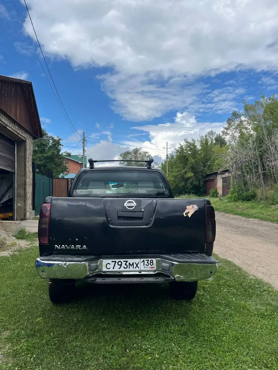 Nissan Navara 2006, 2.5 л турбо-дизель, автомат, 4WD - Автомобили (Авто) в Иркутск