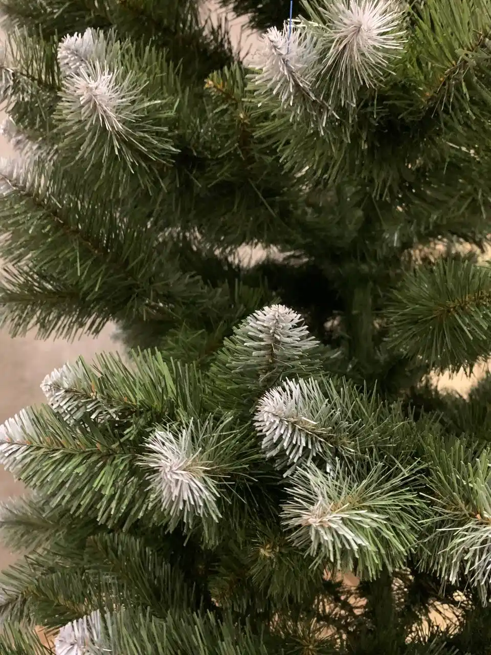 Продам новую ель из ПВХ высотой 180 см