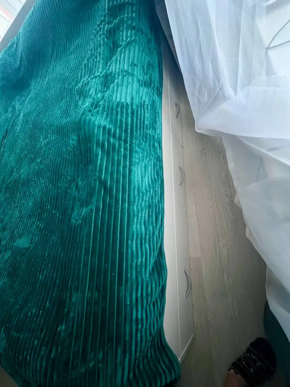 Кровать с двумя ящиками для белья