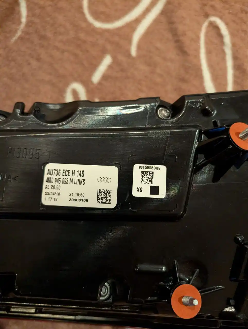 Фонари Audi Q7