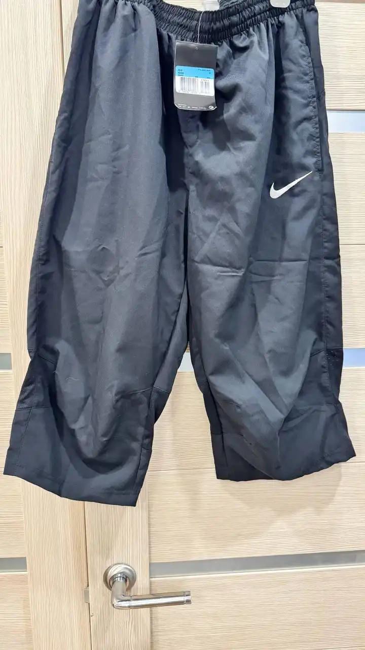 Фирменная атрибутика московского Спартака