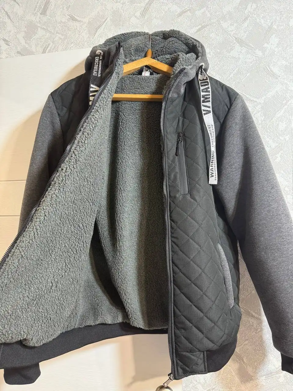 Куртка новая размер 48-50