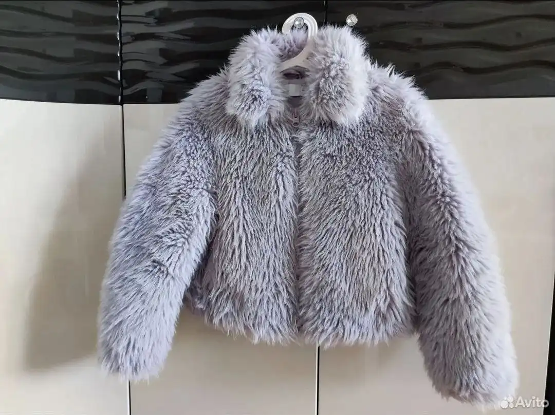 Женская шубка Bershka