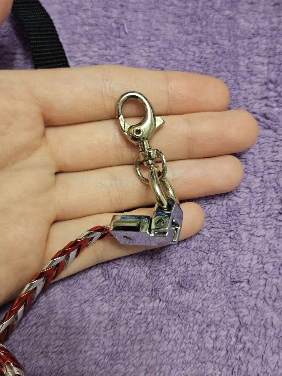 Поводок новый