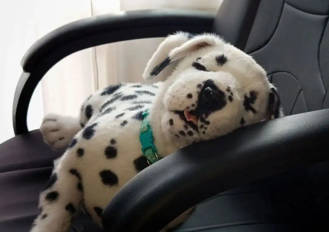 Продажа игрушечной собаки породы долматинец