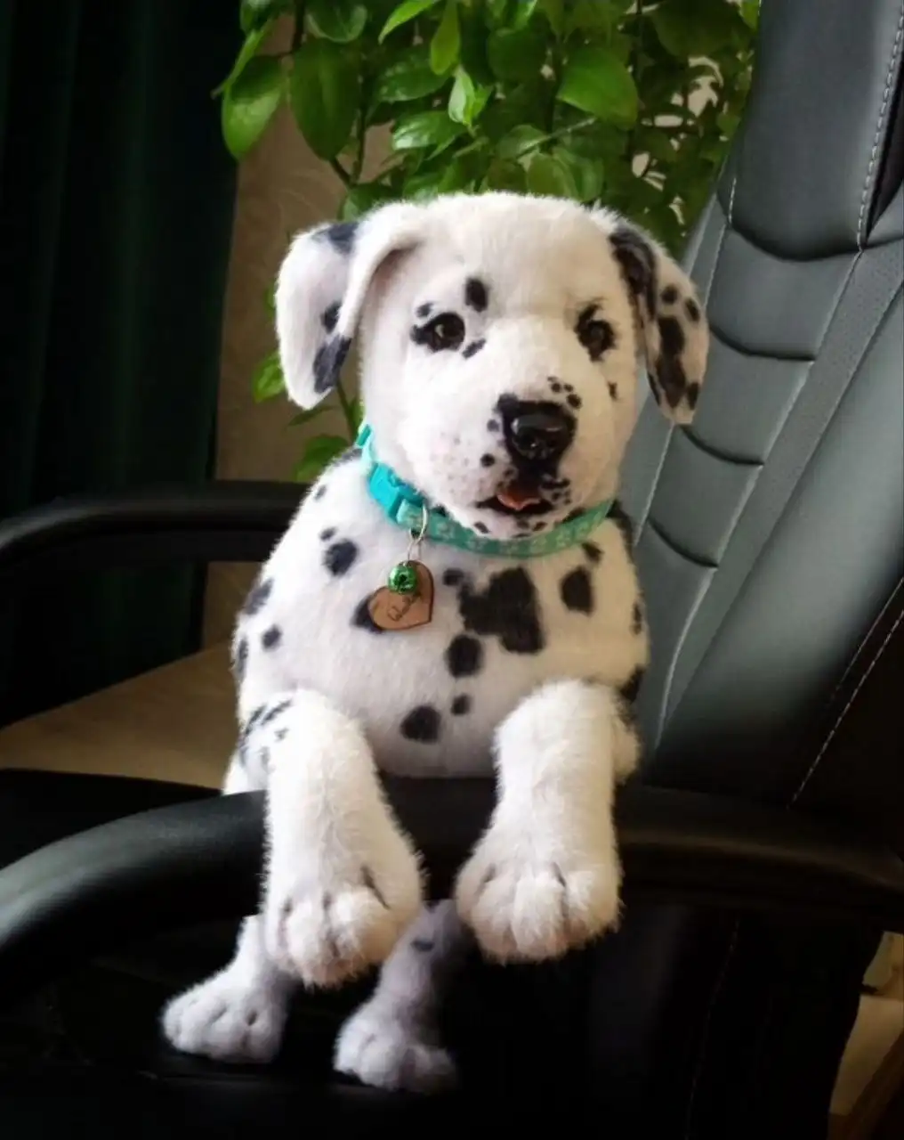 Продажа игрушечной собаки породы долматинец