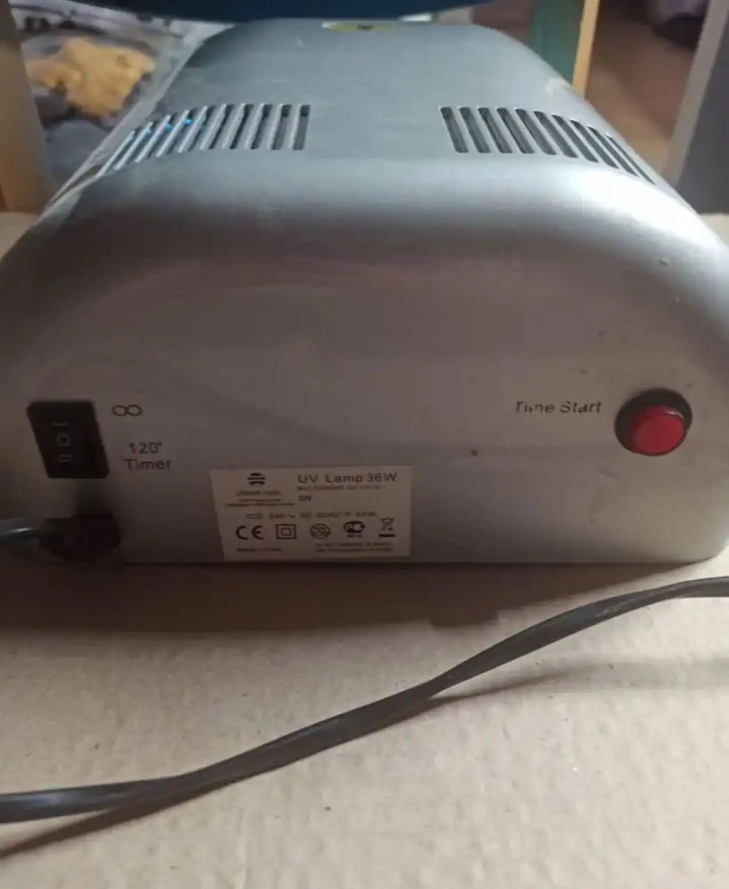 Лампа для ногтей