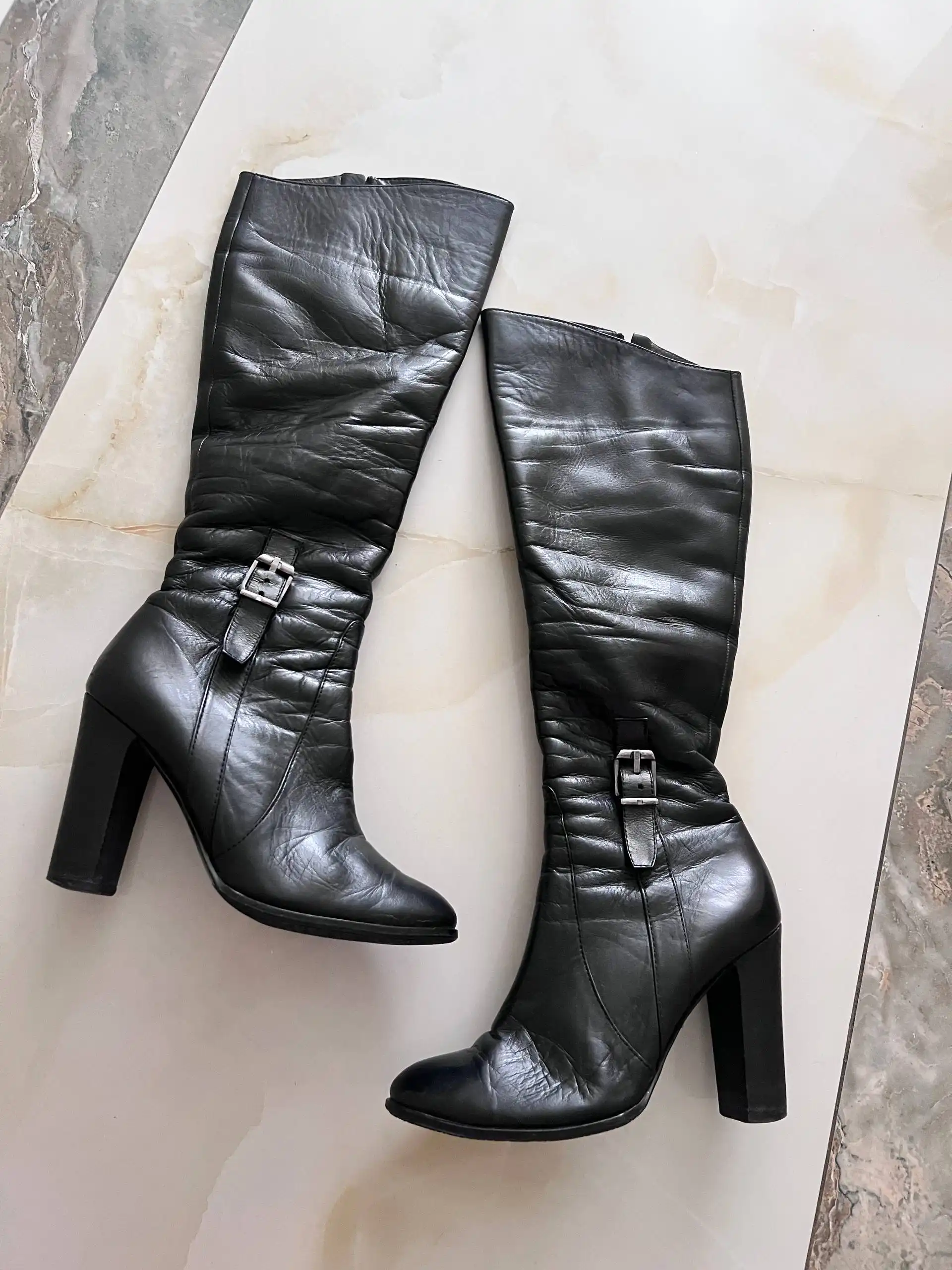 Зимние женские сапоги из натуральной кожи с шерстью, размер 39