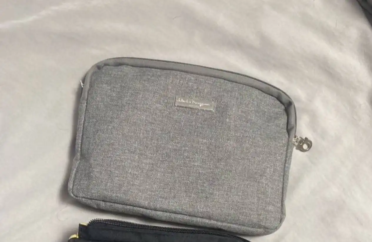 Косметичка Salvadore Ferragamo