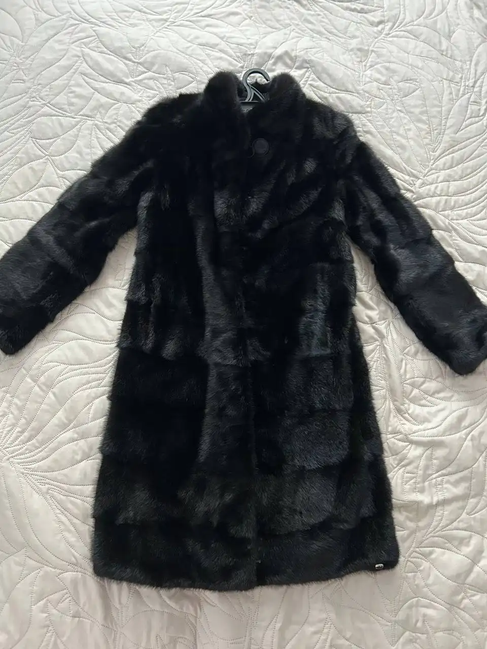 Продам натуральную шубу размер 44