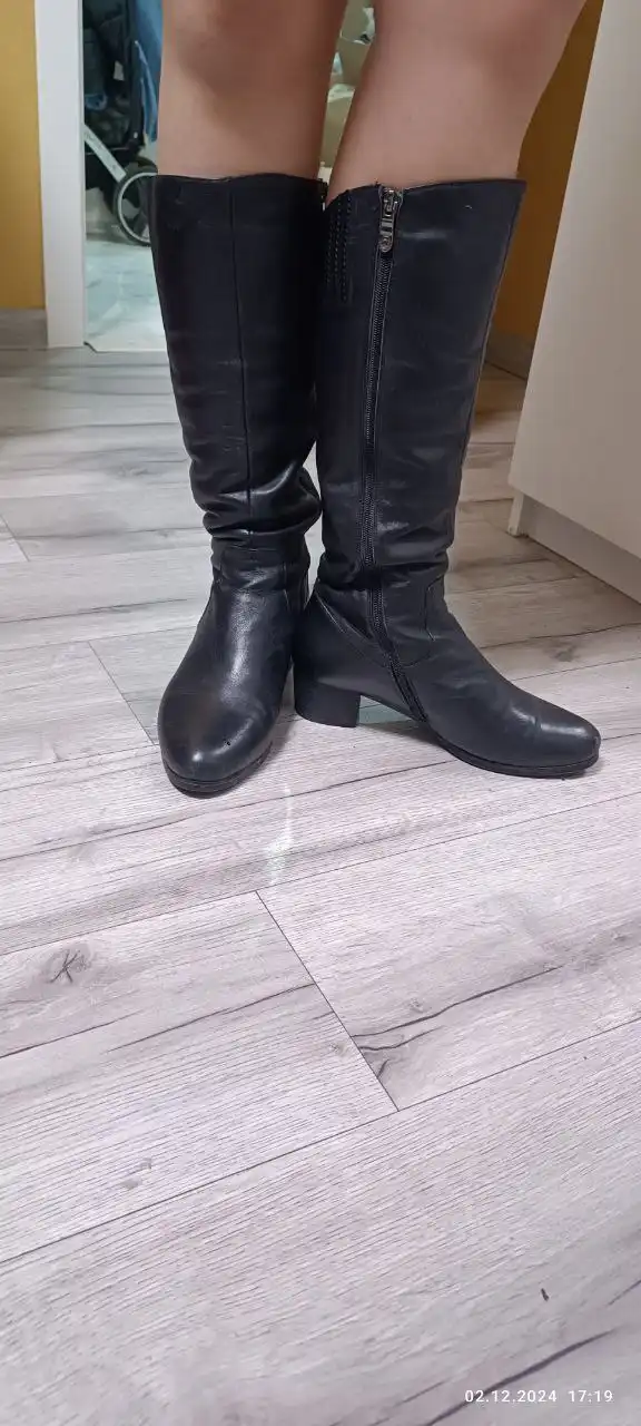 Зимние кожаные сапоги с натуральным мехом размер 41