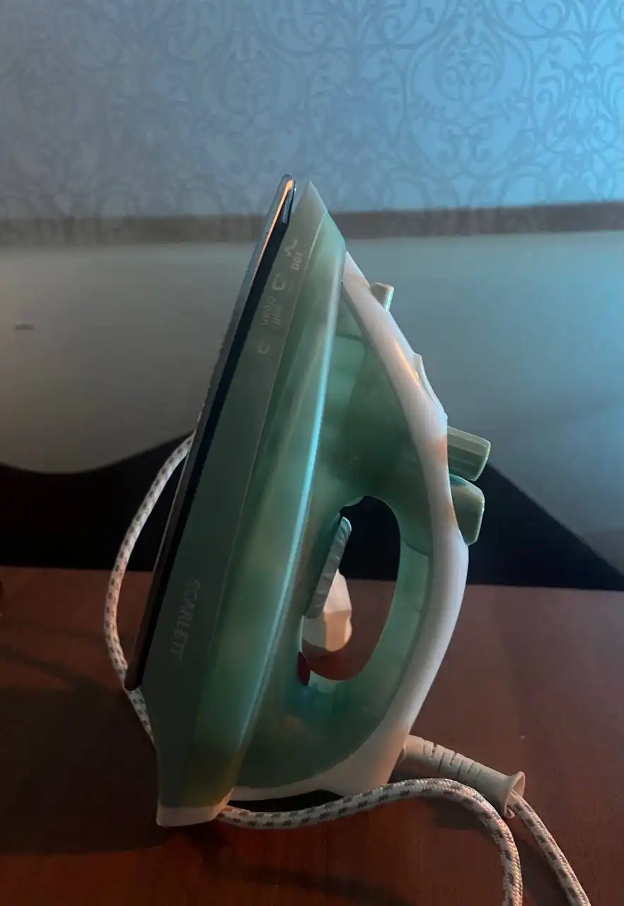 Продам тостер и утюг срочно