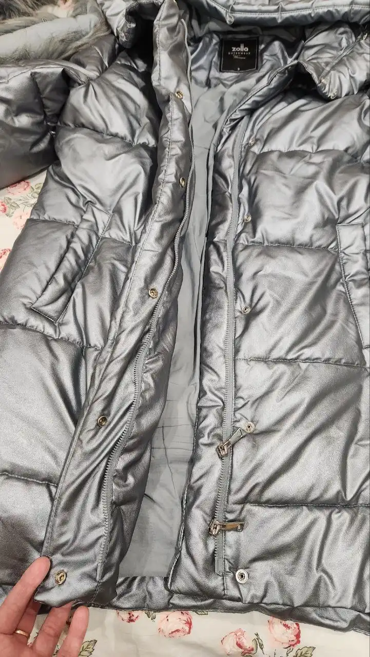 Женская куртка размер S