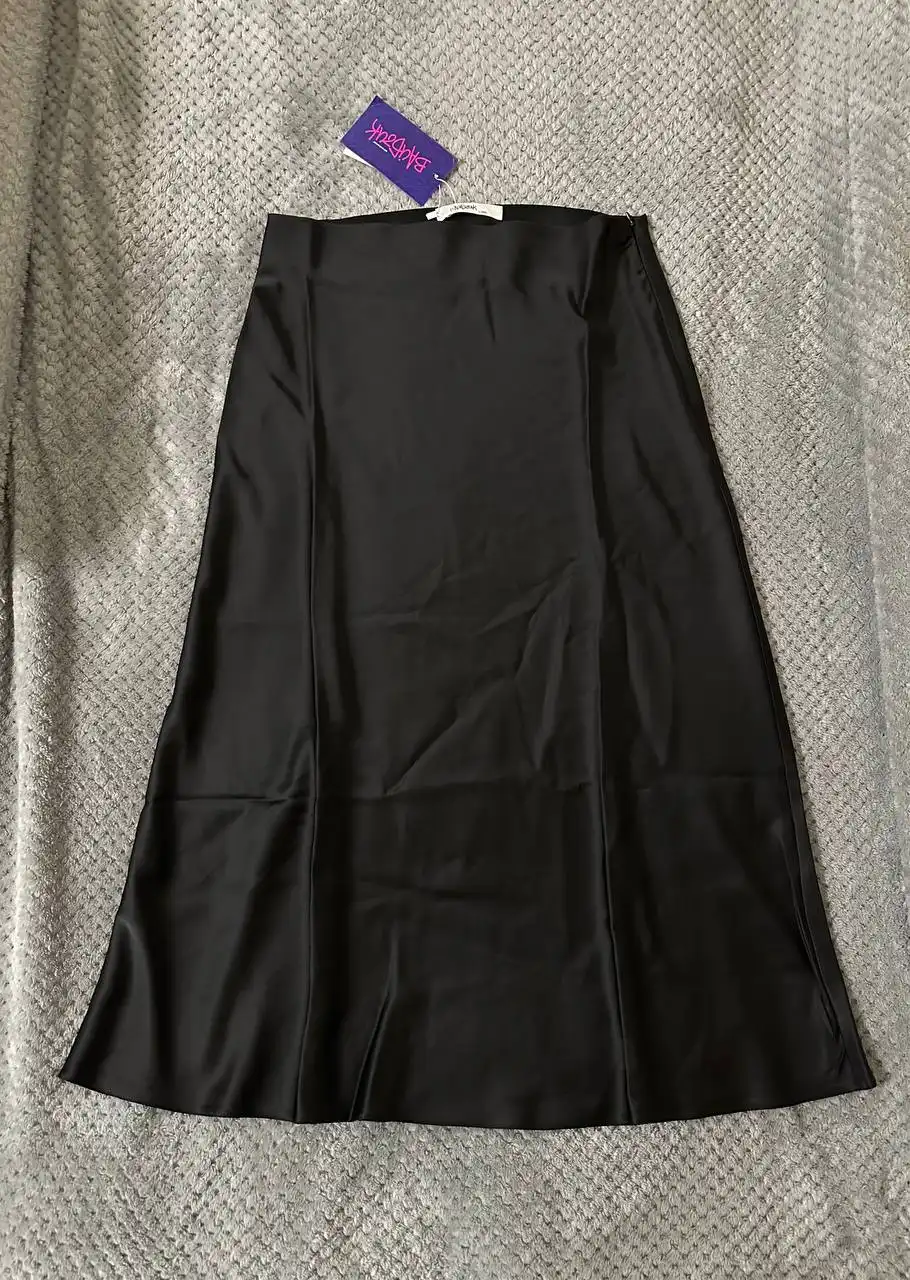 Новая юбка, плотная