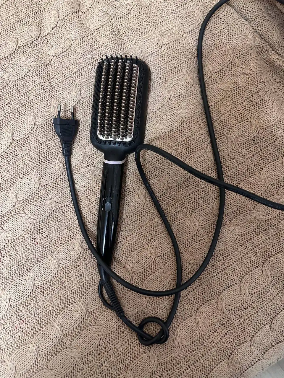 Продам расческу-выпрямитель Philips